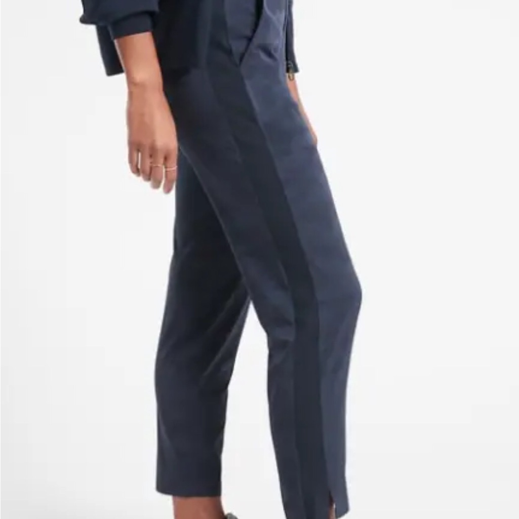 Athleta Brooklyn Ankle Camo Pant Navy New Size 6